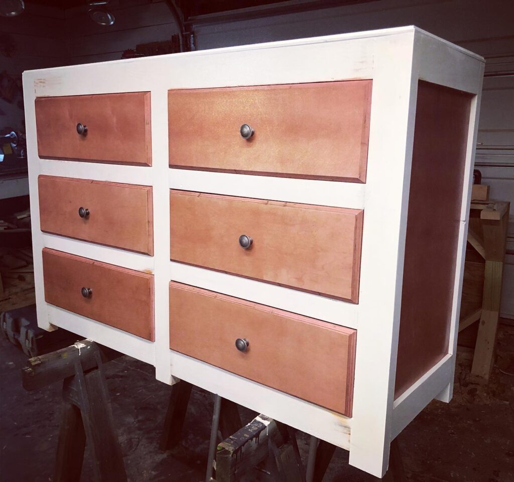 Farmhouse dresser Raven's Bow Farmhouse dresser Raven's Bow